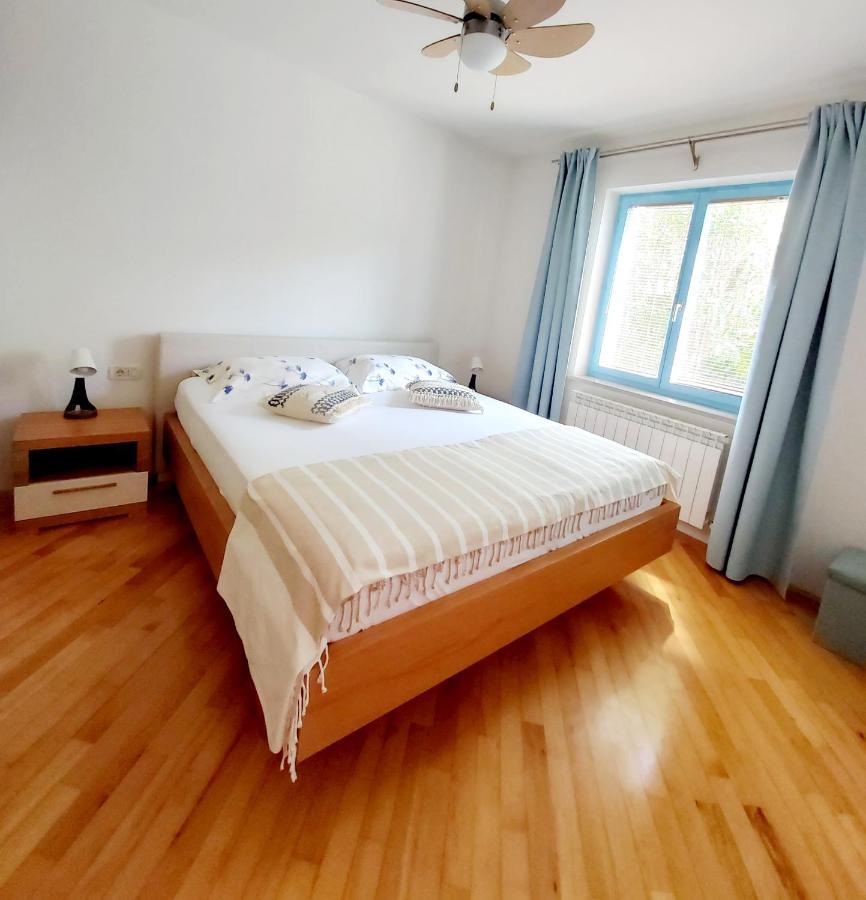 Salt & Sage Apartment Manzano Extérieur photo